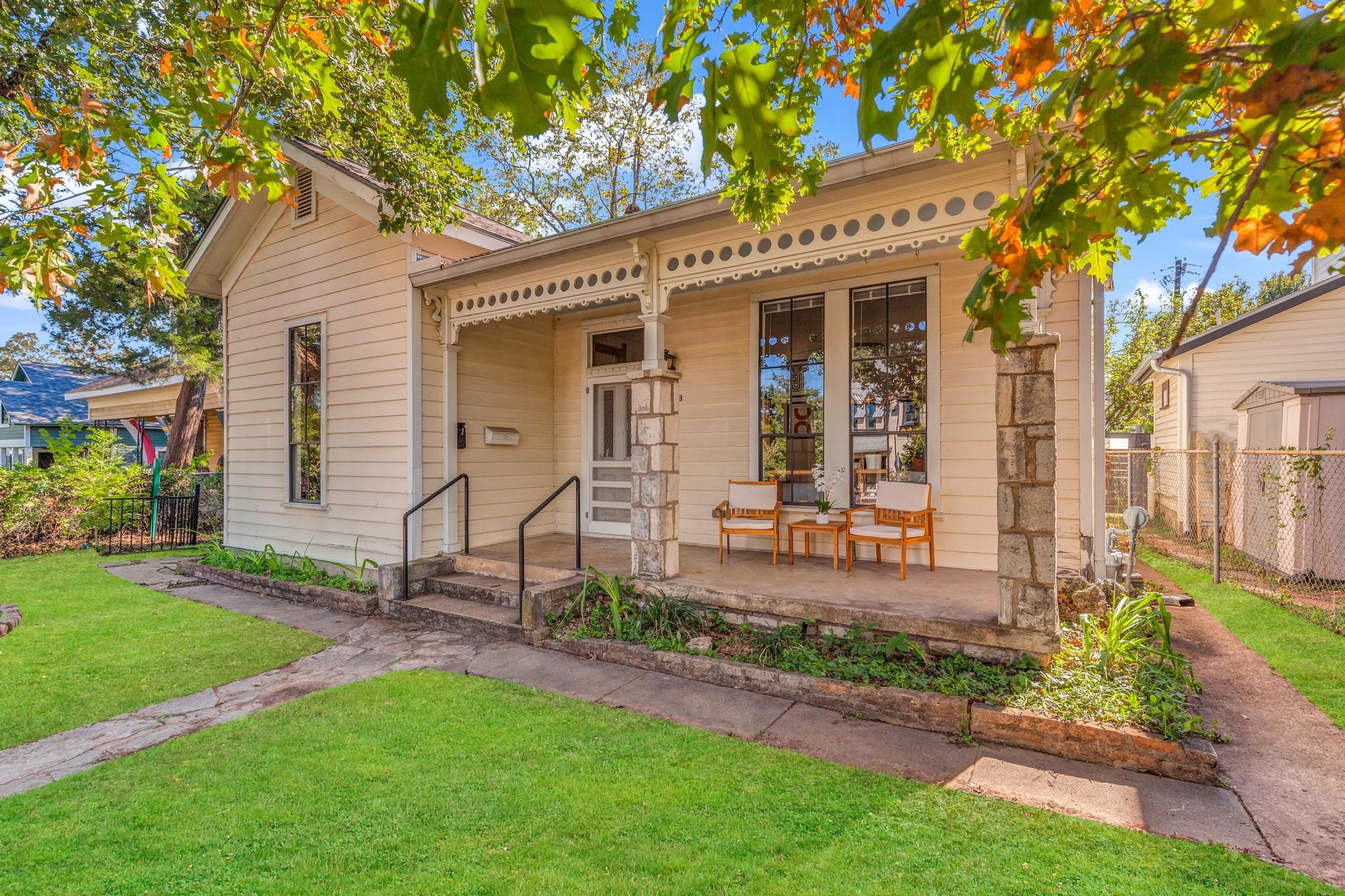 1003 East 9th Street Austin, TX 78702 - Photo 1 of 1