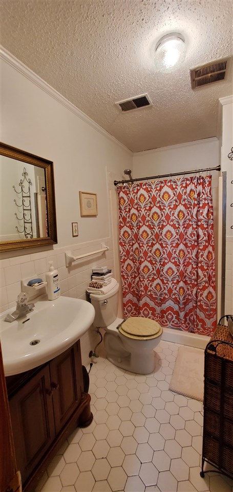3319 Fostoria Road Memphis, TN 38109 - Photo 11 of 15 Gallery Image 11