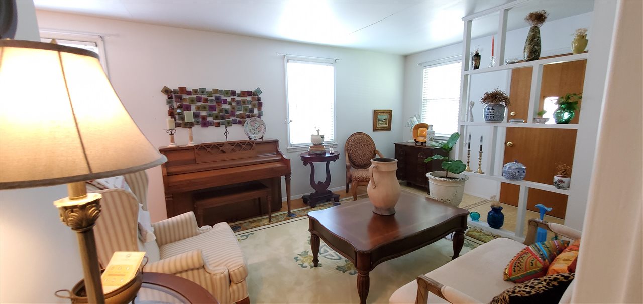 3319 Fostoria Road Memphis, TN 38109 - Photo 3 of 15 Gallery Image 3