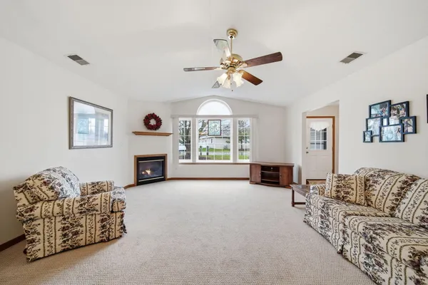 $234,875 | 1702 Lakewood Drive, Unit B, Adrian, MI 49221