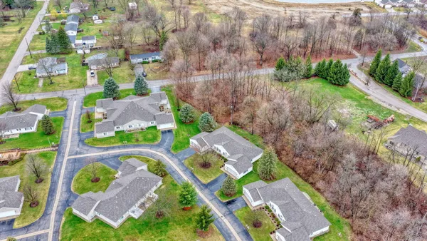 $234,875 | 1702 Lakewood Drive, Unit B, Adrian, MI 49221