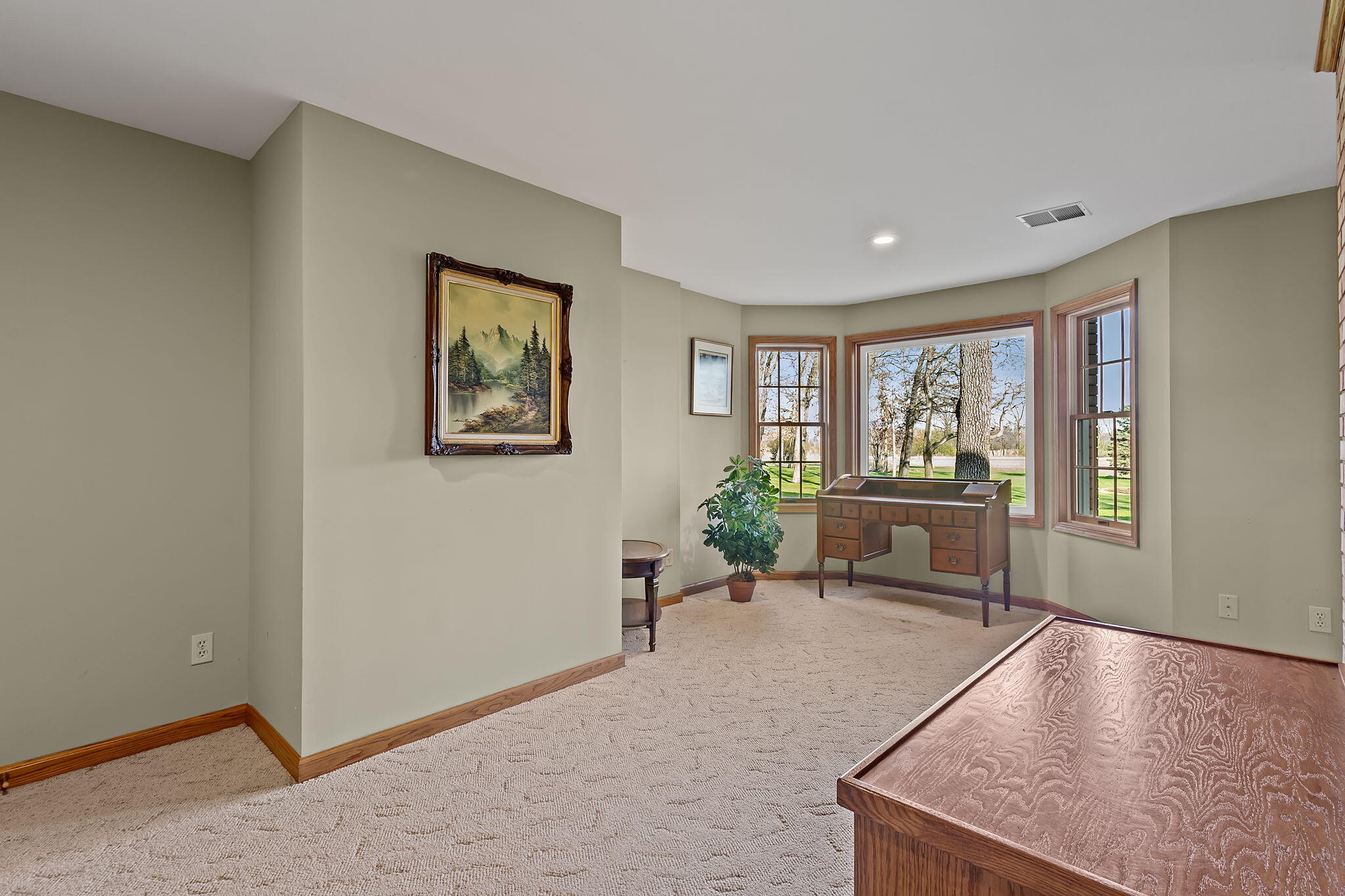 6664 Ridgeview Drive Demotte, IN 46310 - Photo 37 of 65 a very nice looking room with a large window