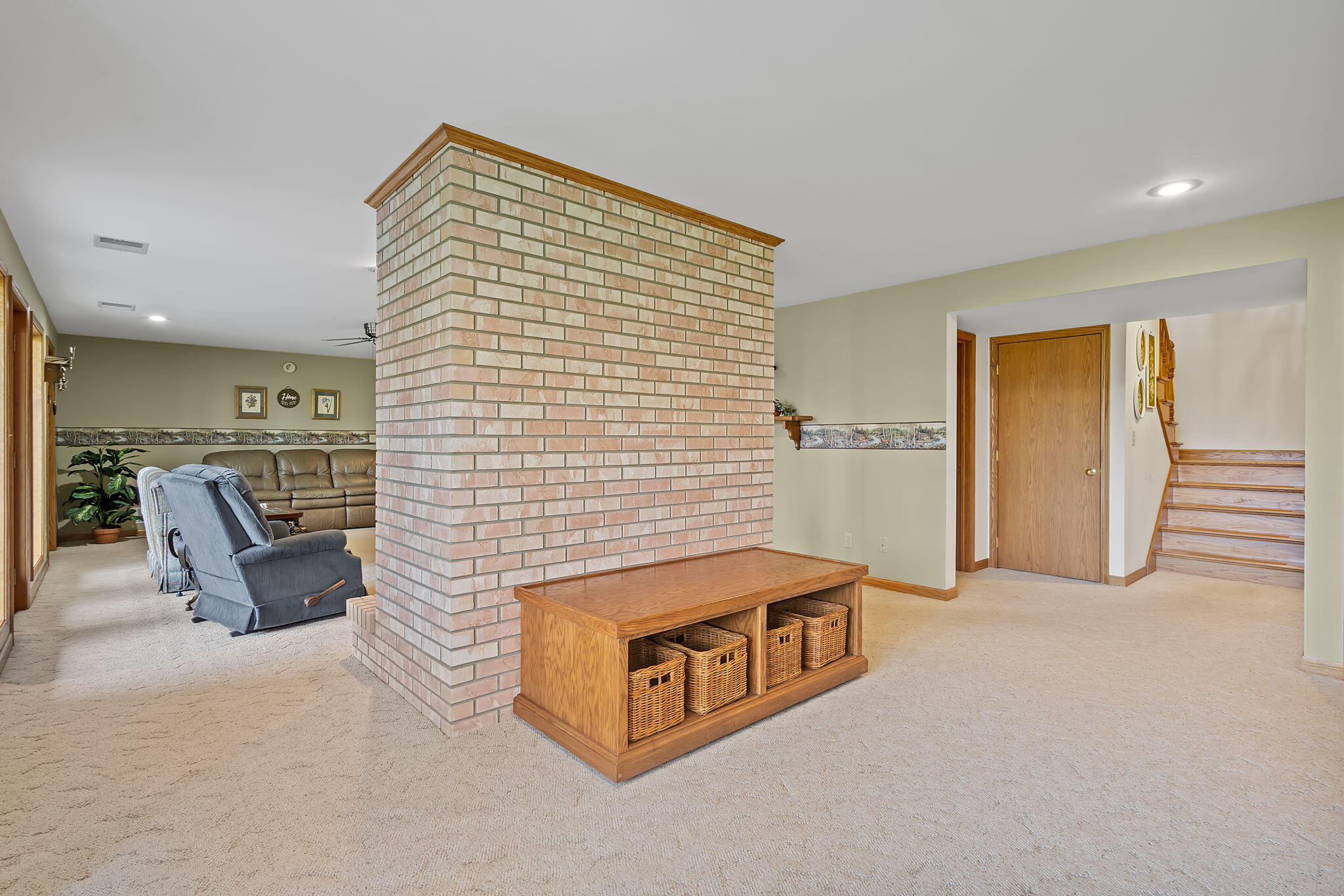 6664 Ridgeview Drive Demotte, IN 46310 - Photo 38 of 65 a view of livingroom with couch