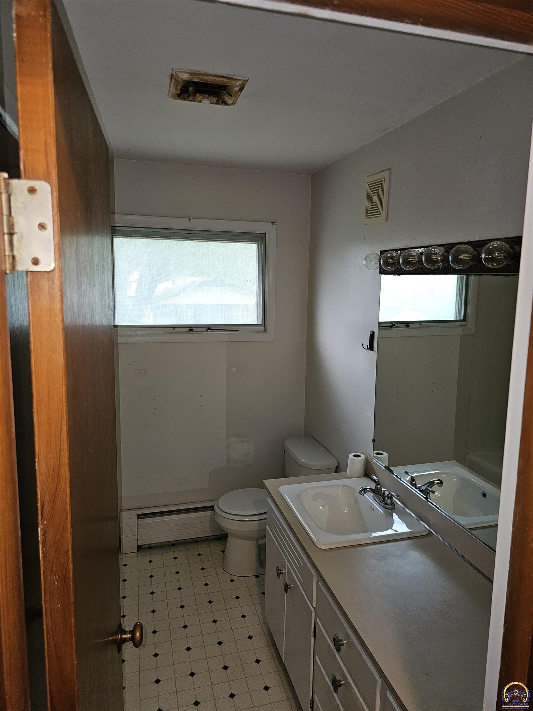 3205 Northwest Rochester Road Topeka, KS 66617 - Photo 14 of 52