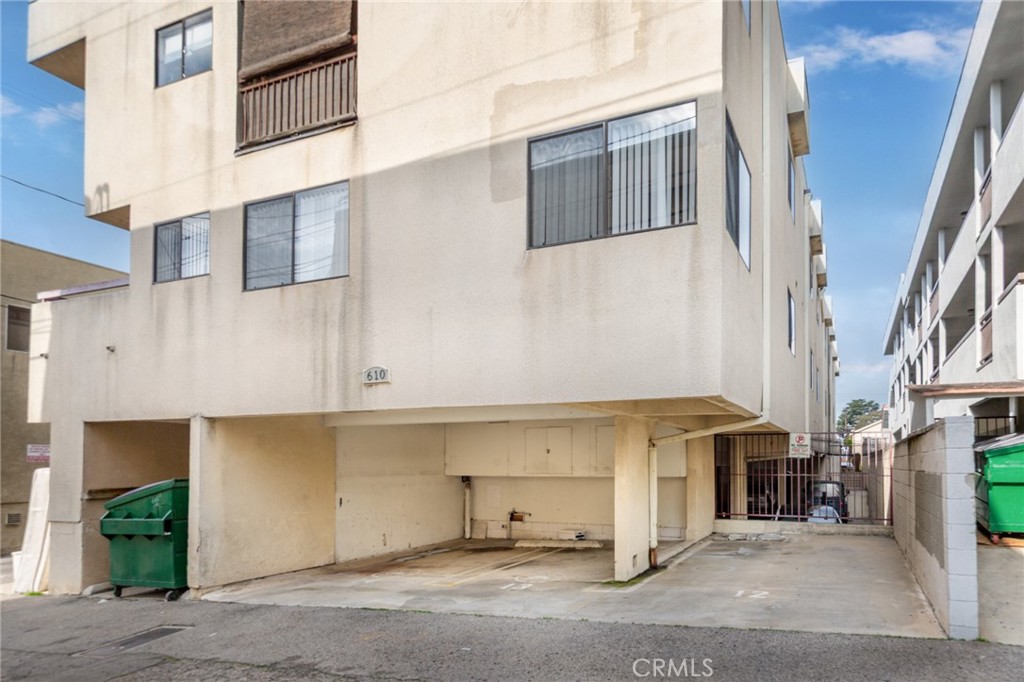 610 East Harvard Road, Unit 7 Burbank, CA 91501 - Photo 12 of 12