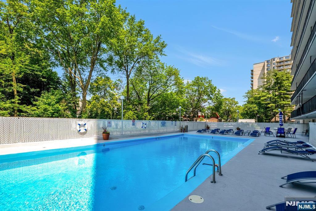 277 Prospect Avenue, Unit 10B Hackensack, NJ 07601 - Photo 27 of 34 a view of yard from a balcony