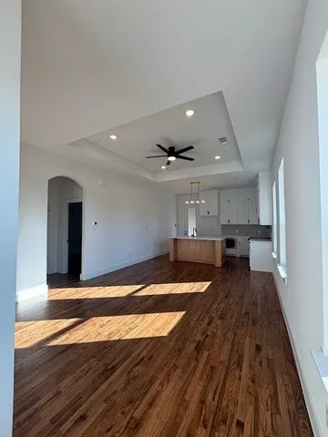 $2,100 | 700 Park Drive, Hillsboro, TX 76645