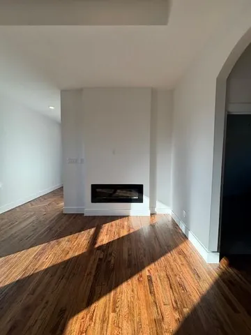 a view of bedroom and bedroom