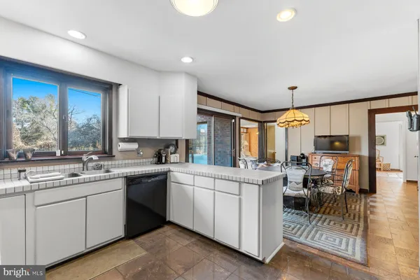 $999,900 | 11001 Lockwood Drive, Silver Spring, MD 20901