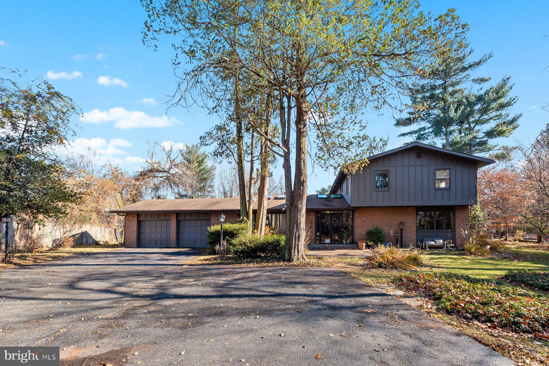 11001 Lockwood Drive Silver Spring, MD 20901 - Photo 2 of 47 Exterior front