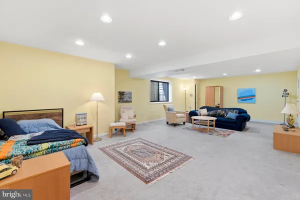 $999,900 | 11001 Lockwood Drive, Silver Spring, MD 20901