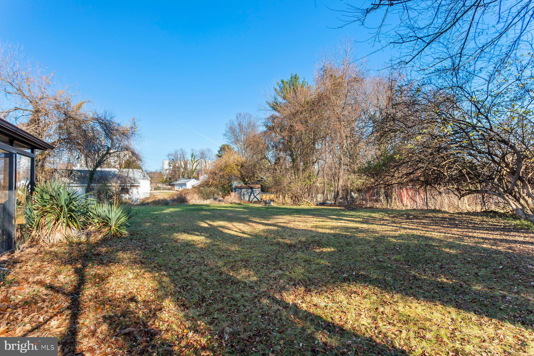 11001 Lockwood Drive Silver Spring, MD 20901 - Photo 46 of 47 Exterior rear