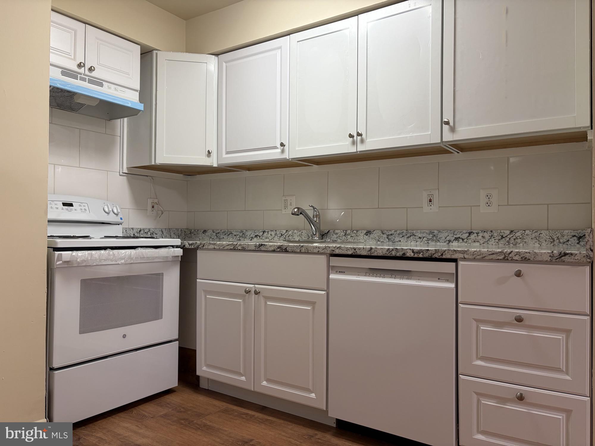 1901 16th Street Northwest, Unit 11 Washington, DC 20009 - Photo 5 of 13 Kitchen