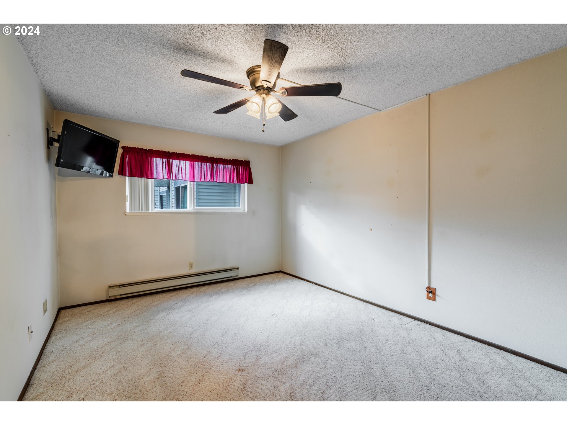 950 Evergreen Road, Unit 130 Woodburn, OR 97071 - Photo 20 of 38