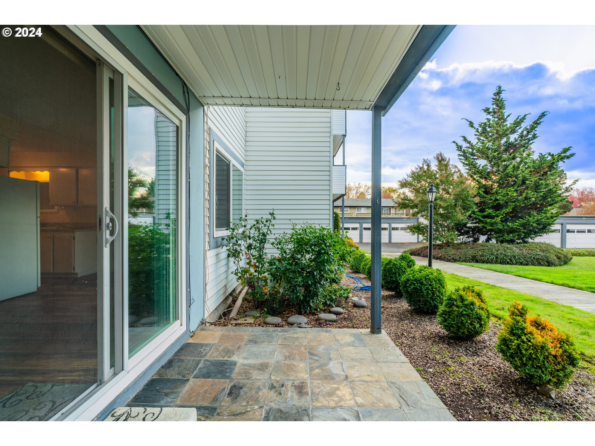 950 Evergreen Road, Unit 130 Woodburn, OR 97071 - Photo 2 of 38