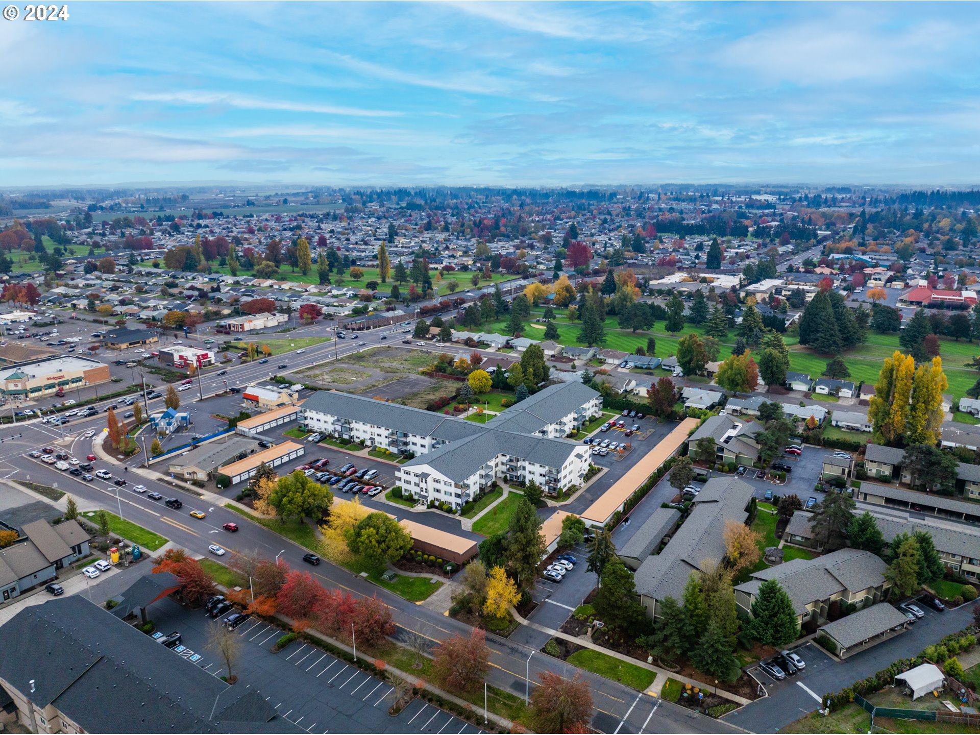 950 Evergreen Road, Unit 130 Woodburn, OR 97071 - Photo 31 of 38