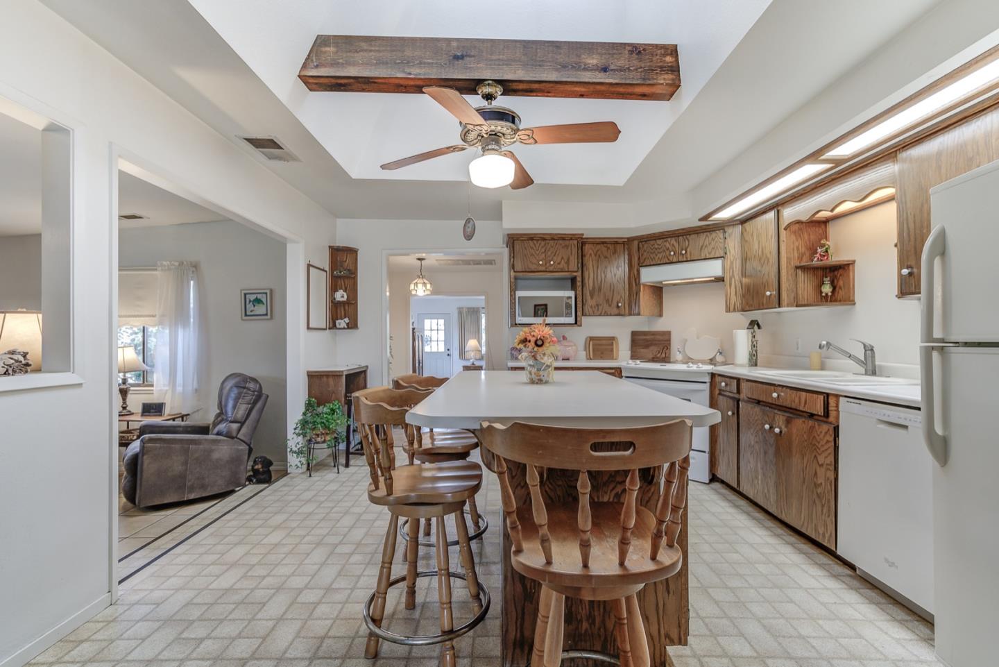 2854 Illinois Avenue Corning, CA 96021 - Photo 8 of 60