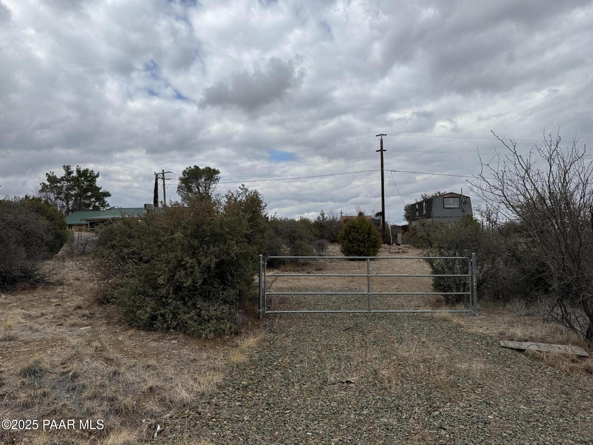 20546 East Antelope Road Mayer, AZ 86333 - Photo 4 of 10 a view of a terrace