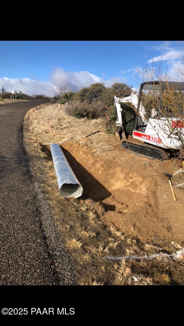 20546 East Antelope Road Mayer, AZ 86333 - Photo 8 of 10 a view of a outdoor space
