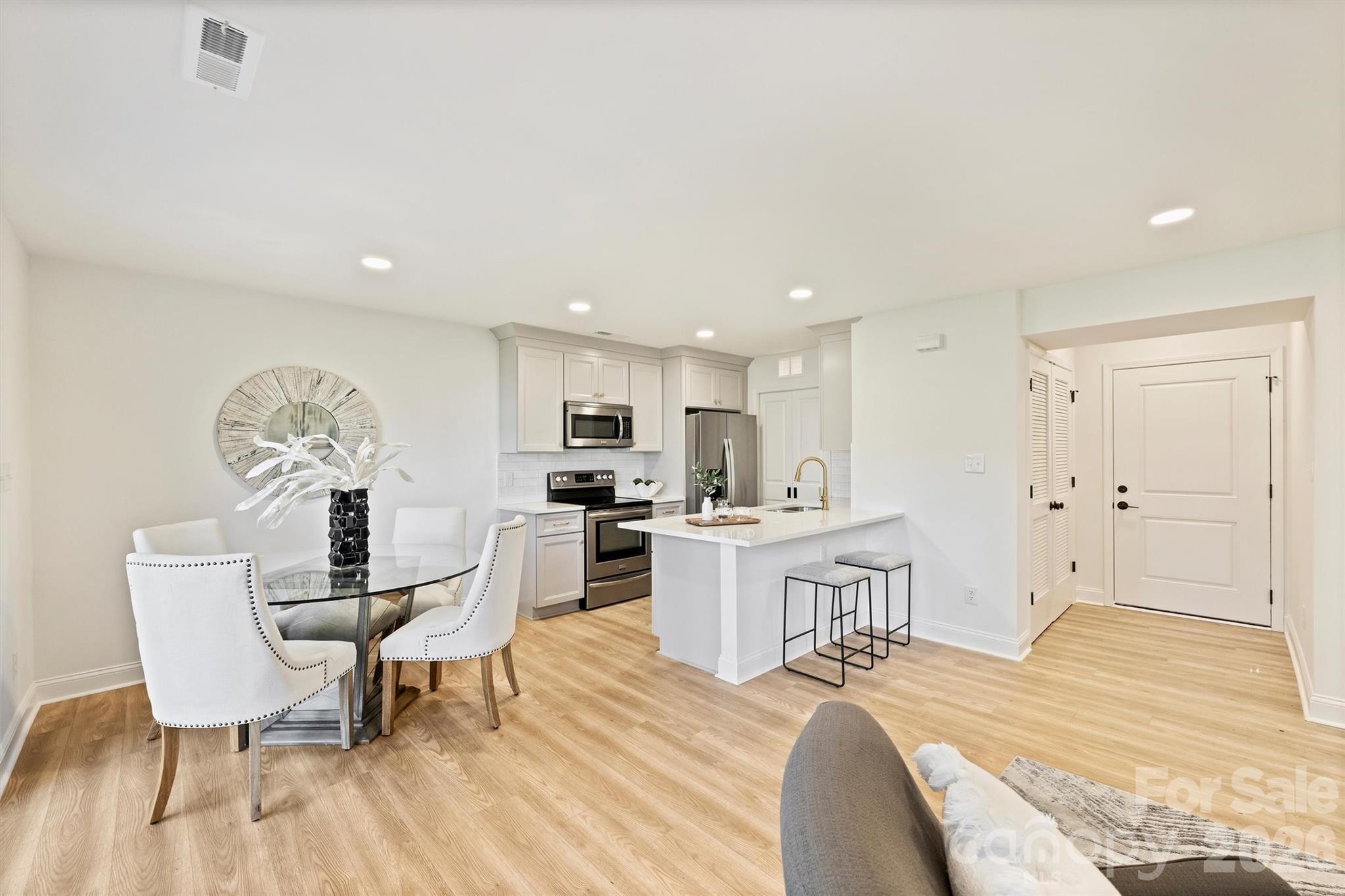 11141 Harrowfield Road Charlotte, NC 28226 - Photo 8 of 25