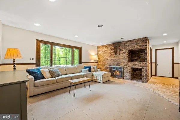 $599,900 | 41 Devon Drive, Reading, PA 19606