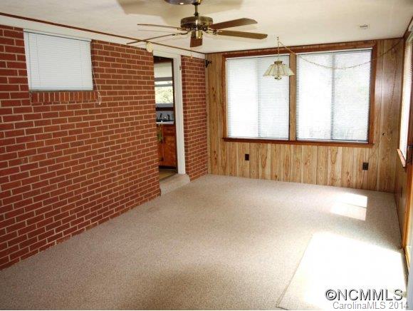 1067 Whitmire Road Brevard, NC 28712 - Photo 14 of 24 Gallery Image 14