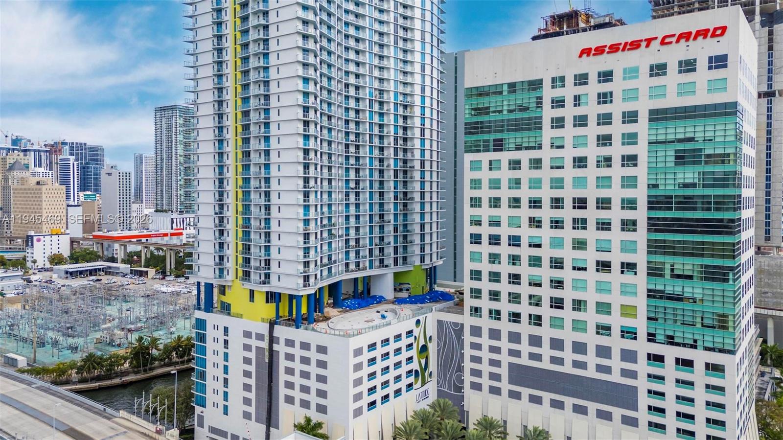 185 Southwest 7th Street, Unit 3508 Miami, FL 33130 - Photo 38 of 62 a view of a building