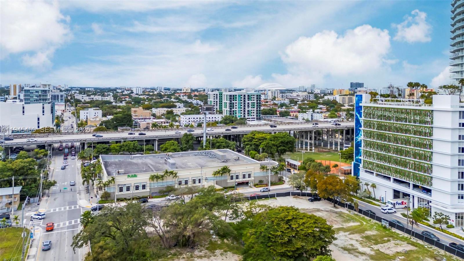 185 Southwest 7th Street, Unit 3508 Miami, FL 33130 - Photo 40 of 62 a view of a city