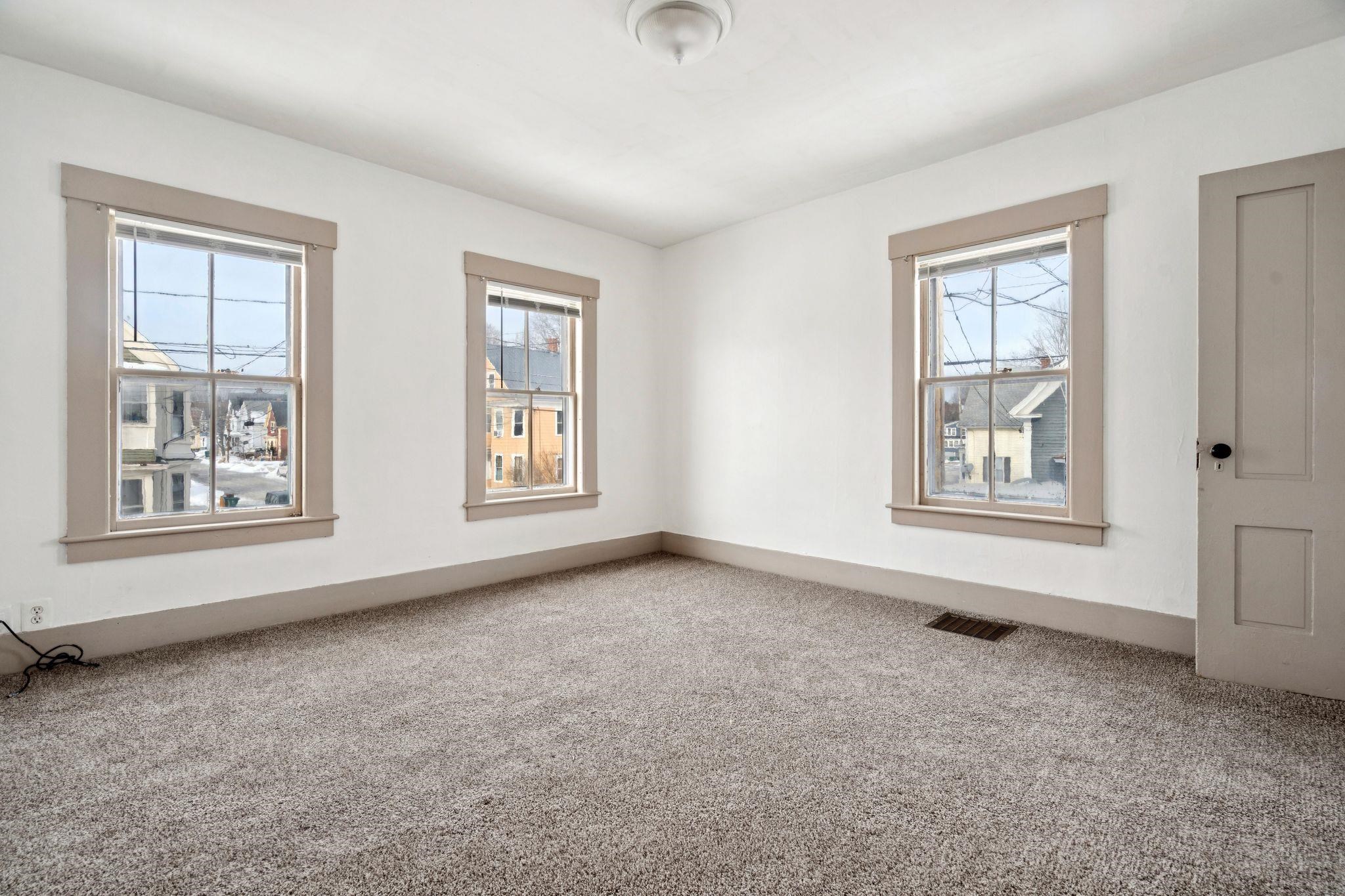 67 A Winter Street Rochester, NH 03867 - Photo 9 of 15