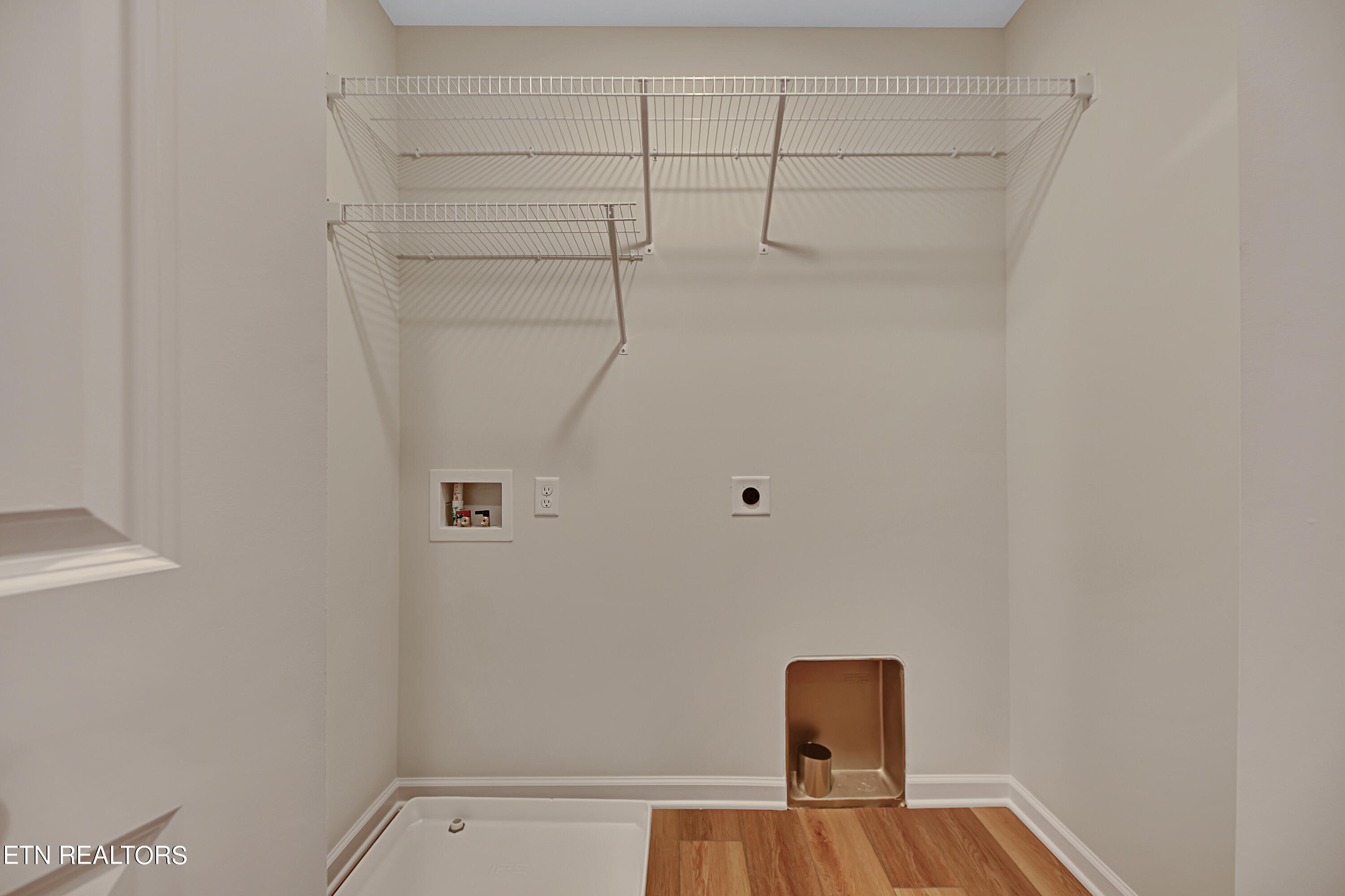 2231 Belt Road Knoxville, TN 37920 - Photo 8 of 17 AgentOptix -18