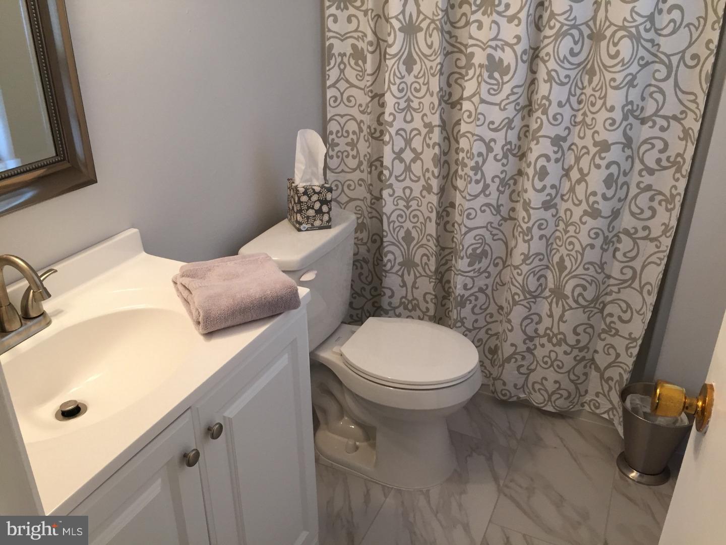 9909 Wingtip Road Philadelphia, PA 19115 - Photo 12 of 18 Gallery Image 12