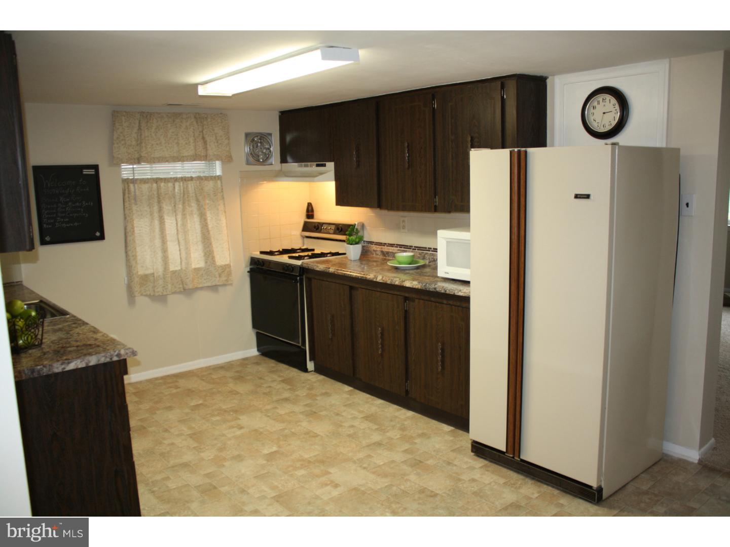 9909 Wingtip Road Philadelphia, PA 19115 - Photo 7 of 18 Gallery Image 7