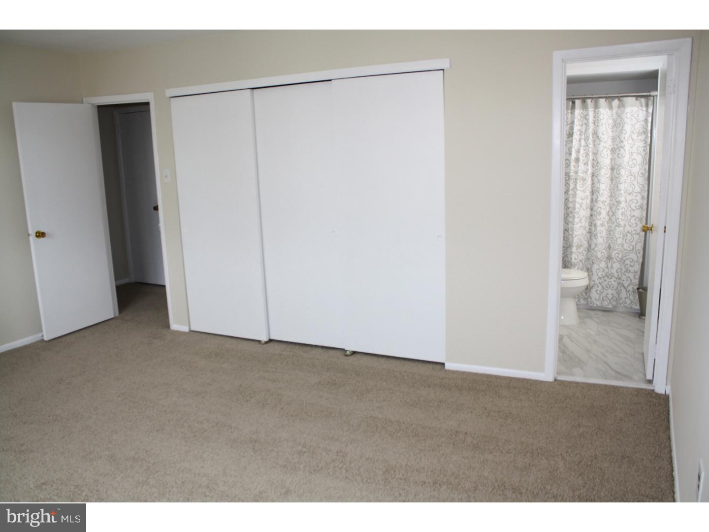 9909 Wingtip Road Philadelphia, PA 19115 - Photo 10 of 18 Gallery Image 10