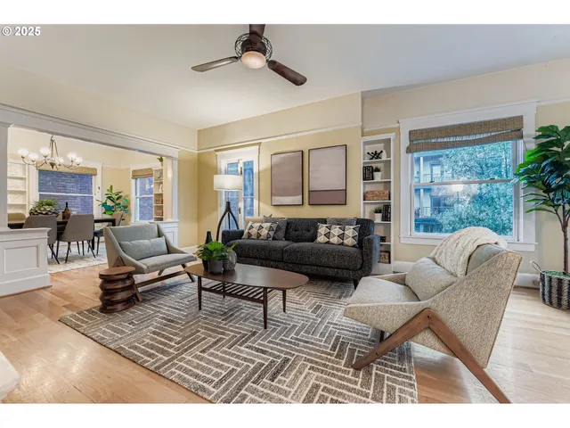 $330,000 | 2127 Northwest Irving Street, Unit 202, Portland, OR 97210