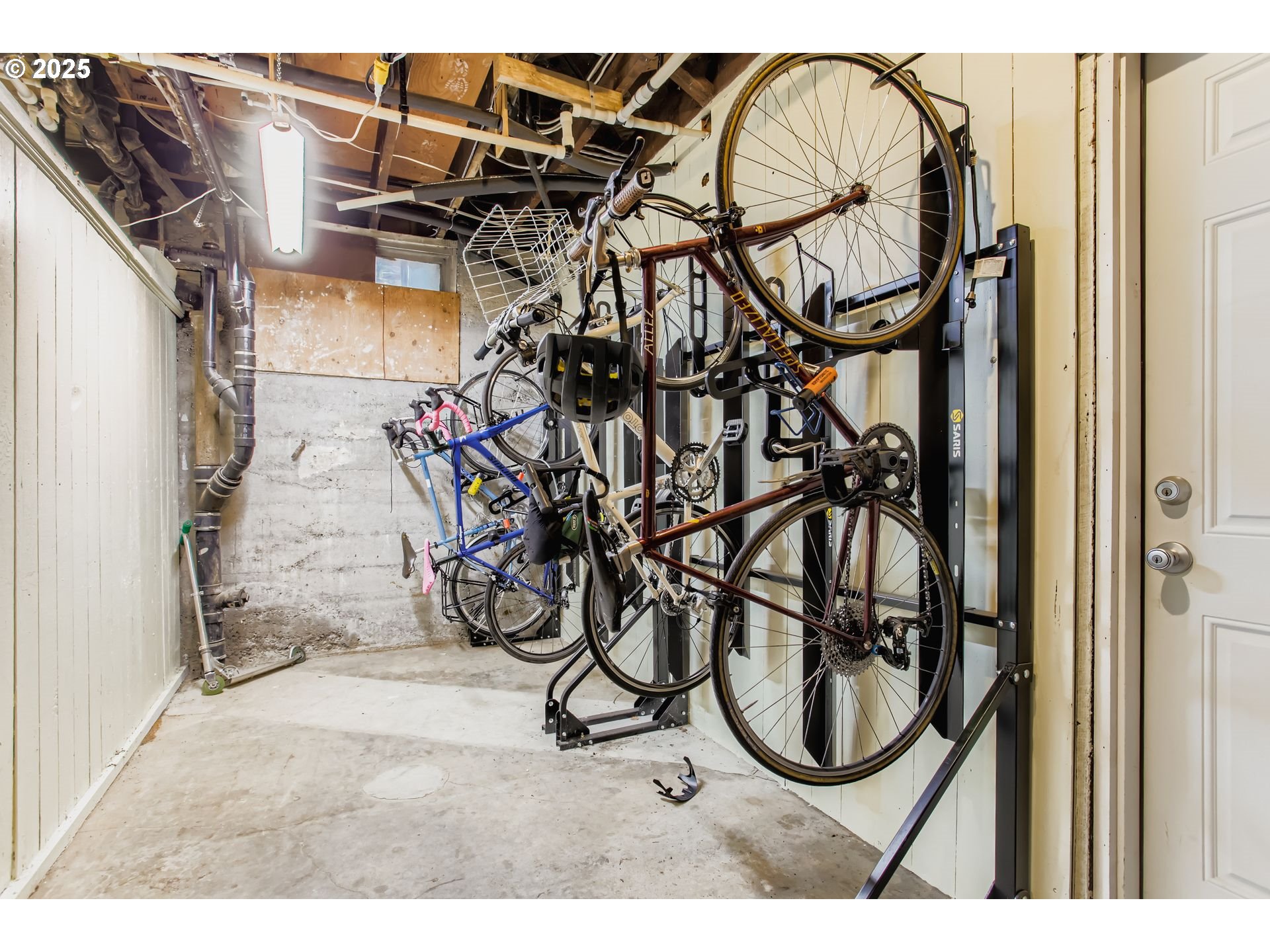 2127 Northwest Irving Street, Unit 202 Portland, OR 97210 - Photo 22 of 25 Community Amenities