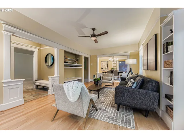 $330,000 | 2127 Northwest Irving Street, Unit 202, Portland, OR 97210