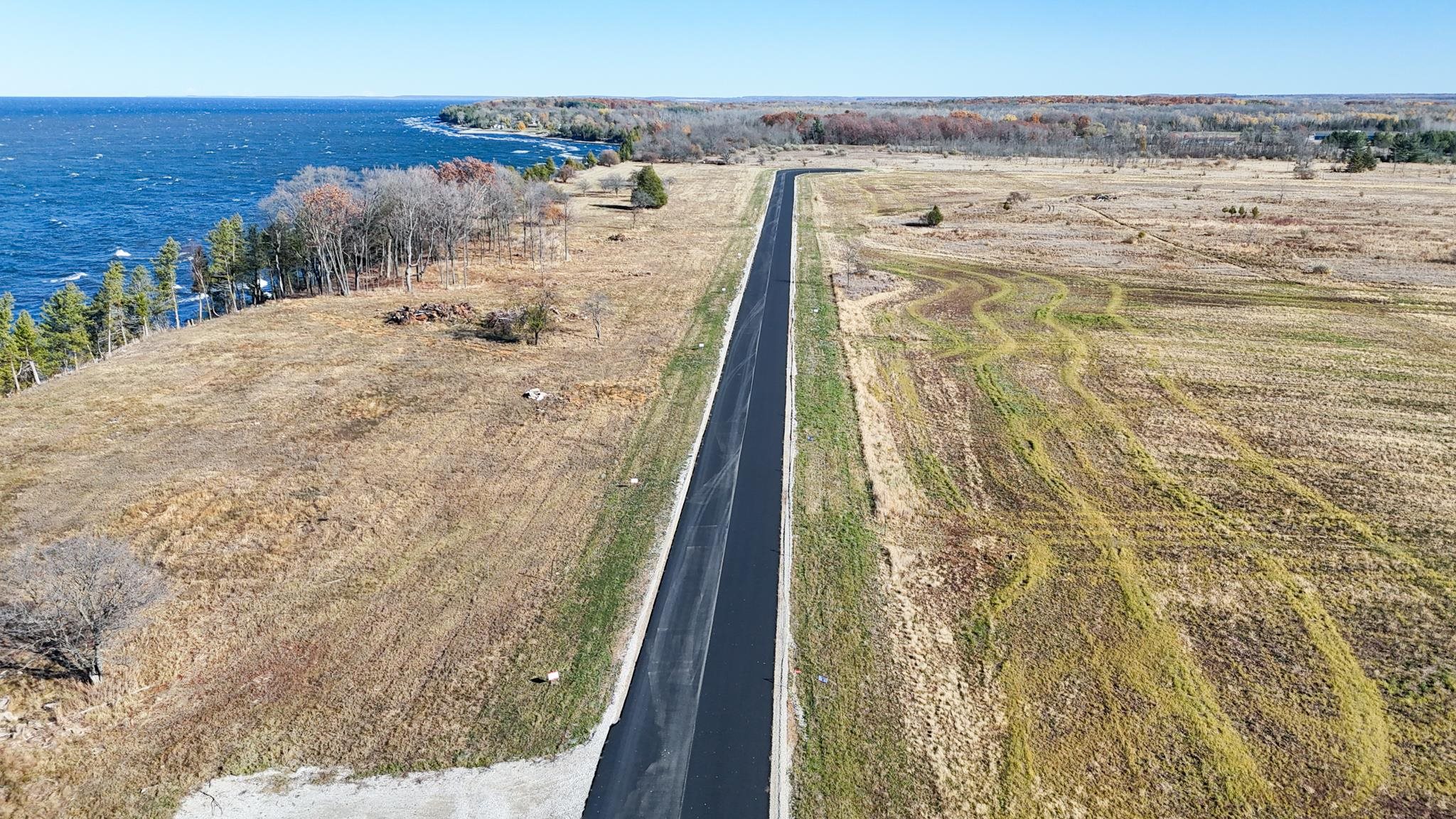 Debroux Court, Unit 9 Sturgeon Bay, WI 54235 - Photo 9 of 18