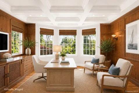 $4,345,000 | 2 Shore Drive, Manhasset, NY 11030