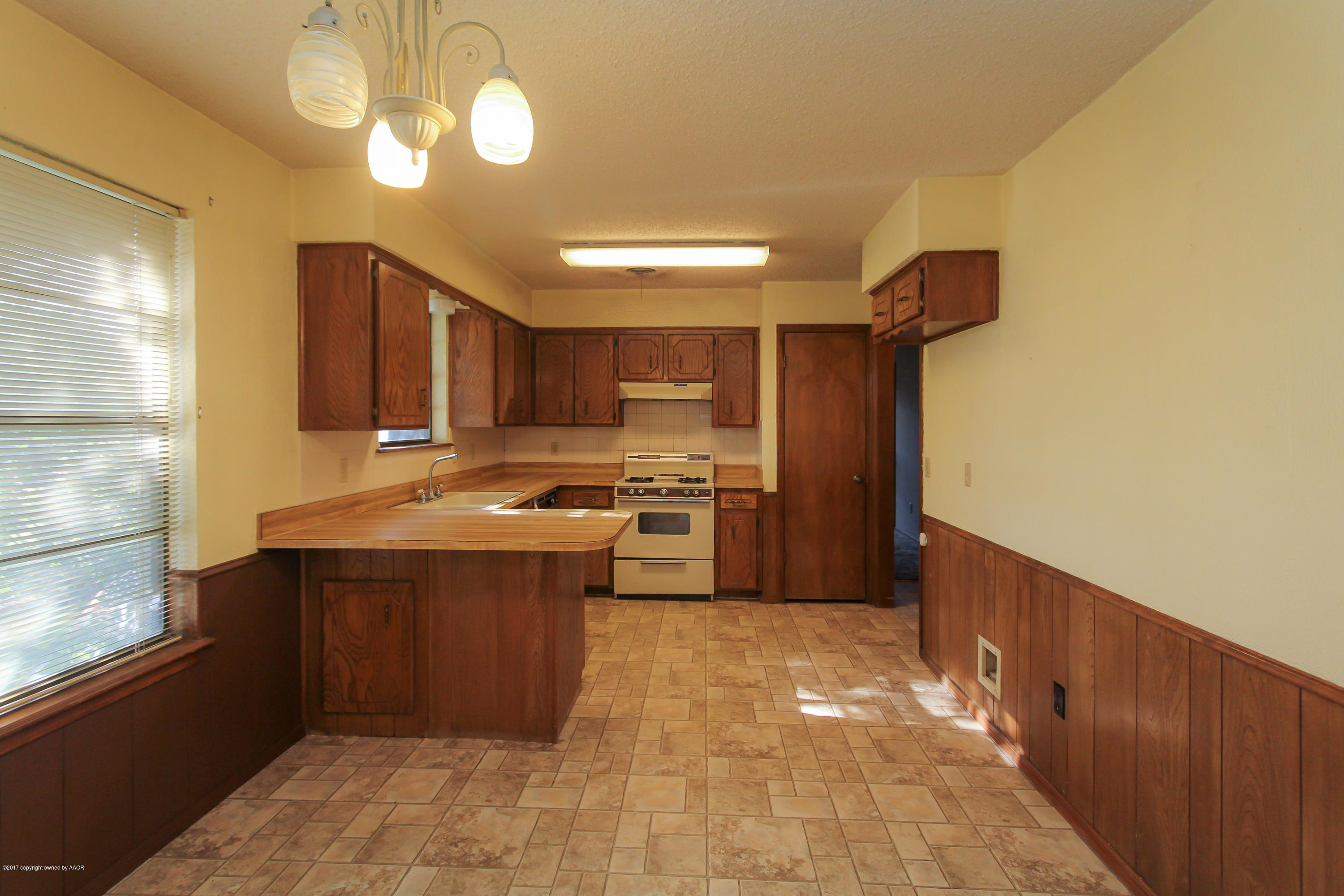 6103 Rutgers Street Amarillo, TX 79109 - Photo 3 of 19 Rutgers-5028