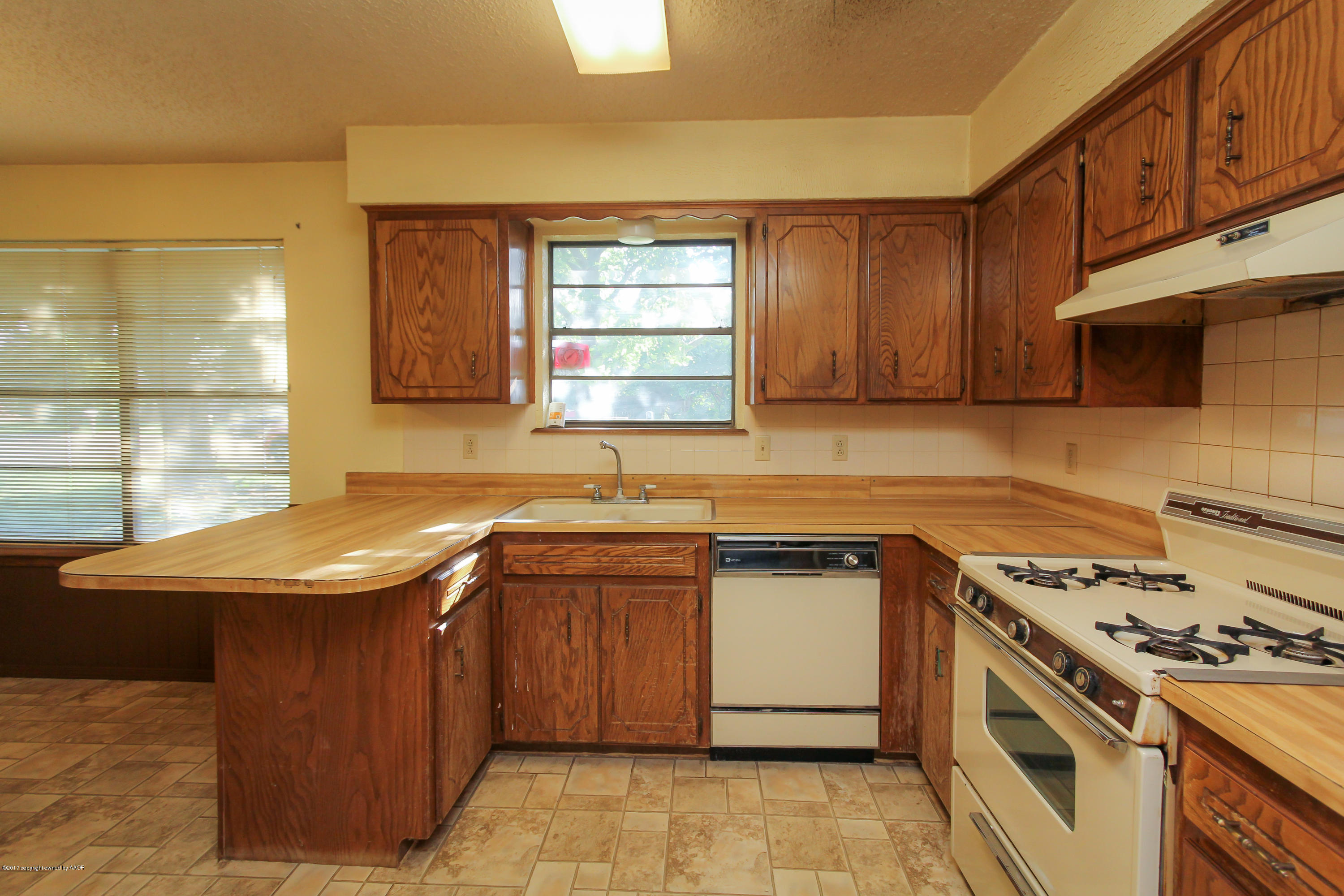 6103 Rutgers Street Amarillo, TX 79109 - Photo 5 of 19 Rutgers-5032
