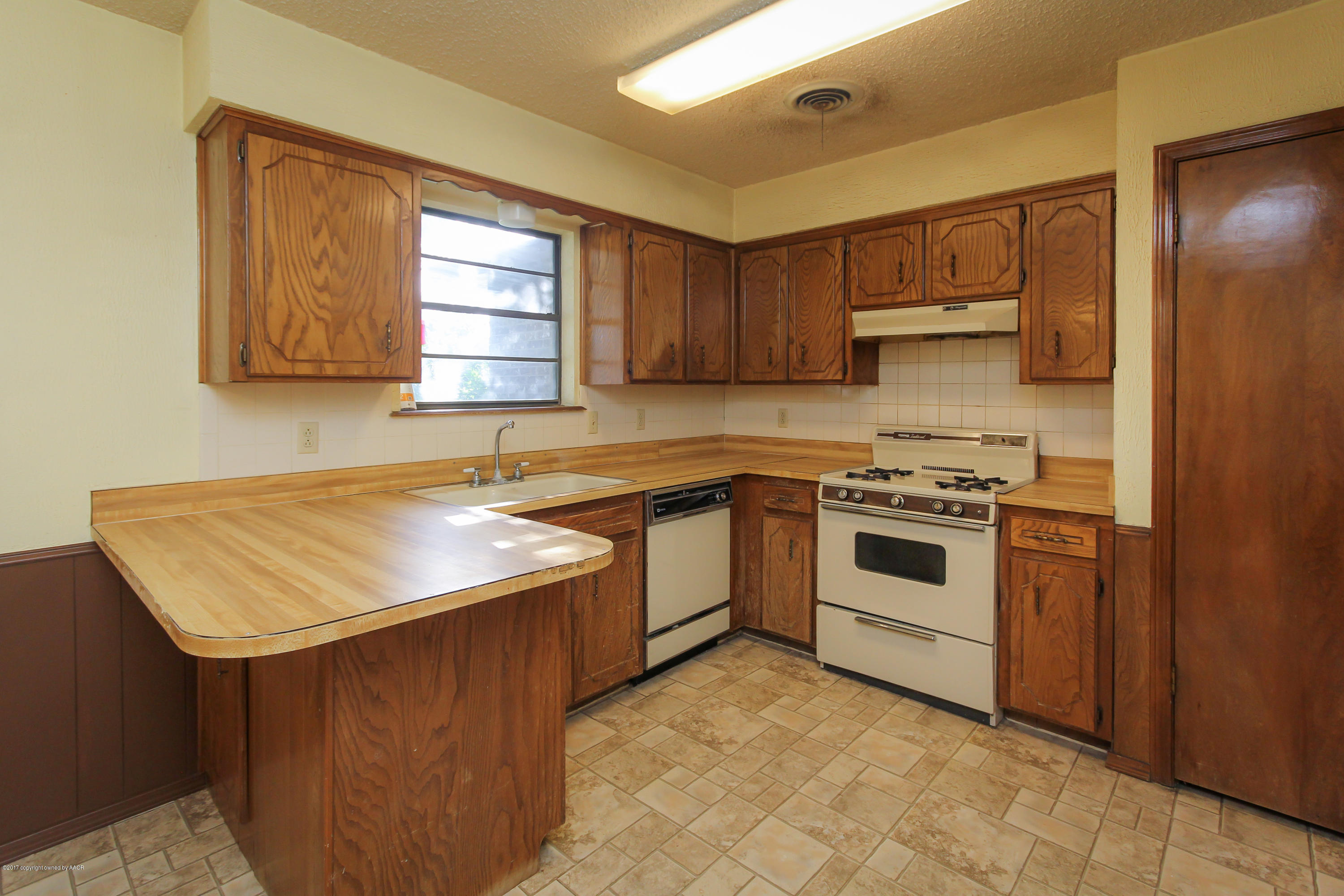 6103 Rutgers Street Amarillo, TX 79109 - Photo 6 of 19 Rutgers-5031