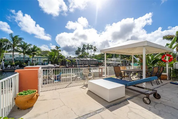 $3,050 | 1330 Northeast 105th Street, Unit 301, Miami Shores, FL 33138