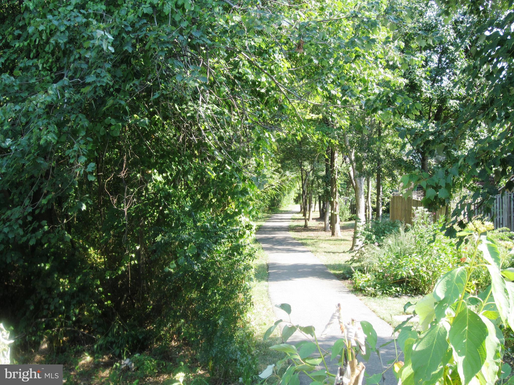 2312 Abby Road Edgewater, MD 21037 - Photo 37 of 38 Walking paths