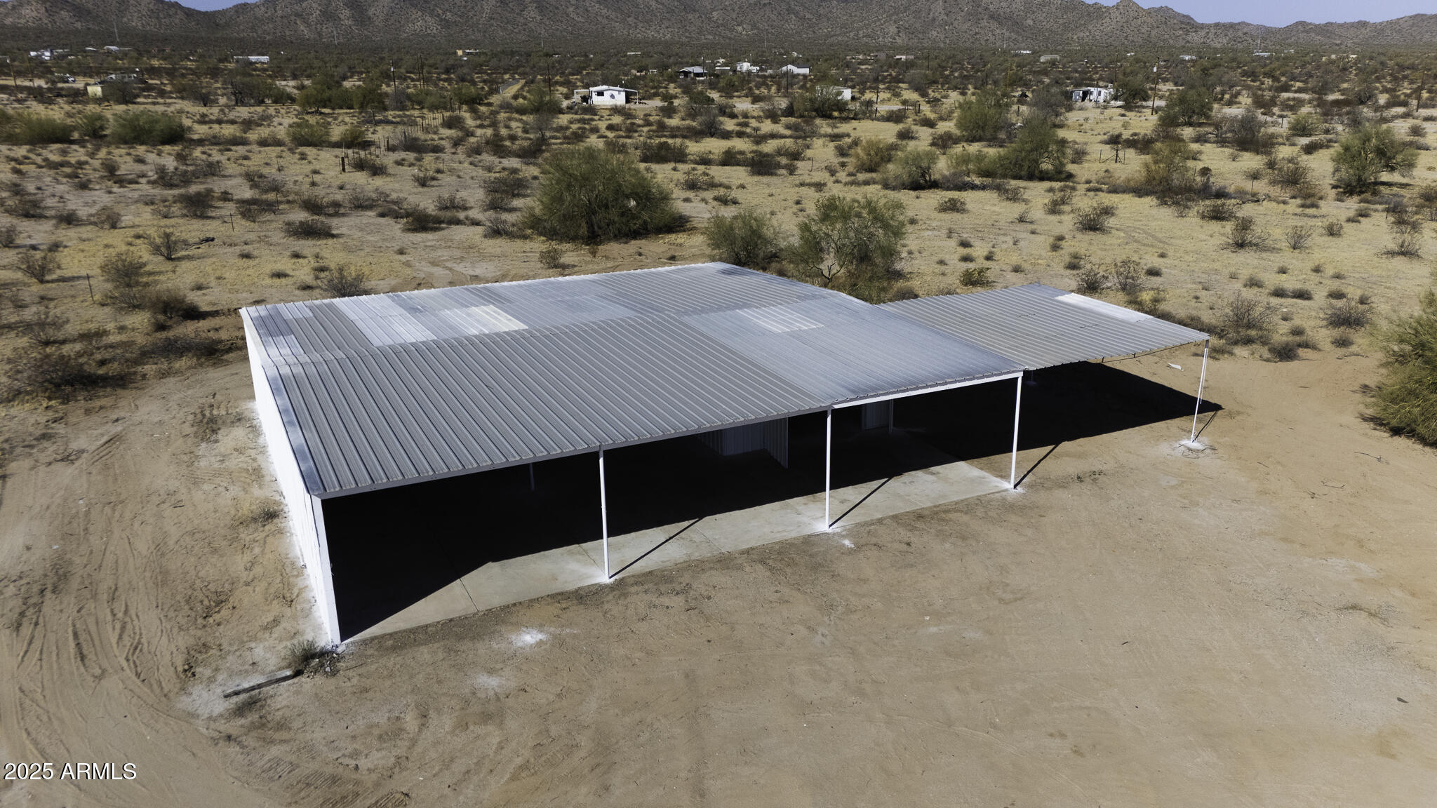 330 North Warren Road, Unit 50161001G Maricopa, AZ 85139 - Photo 24 of 39 a view of a terrace