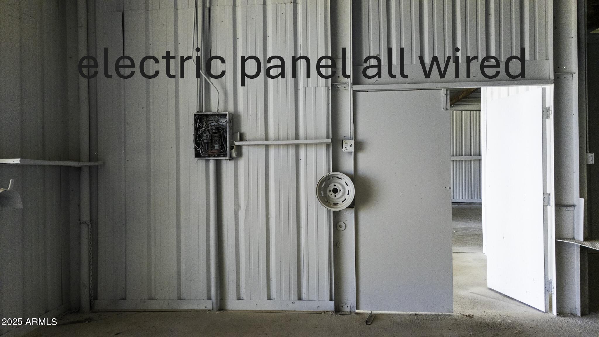 330 North Warren Road, Unit 50161001G Maricopa, AZ 85139 - Photo 4 of 39 a view of a closet
