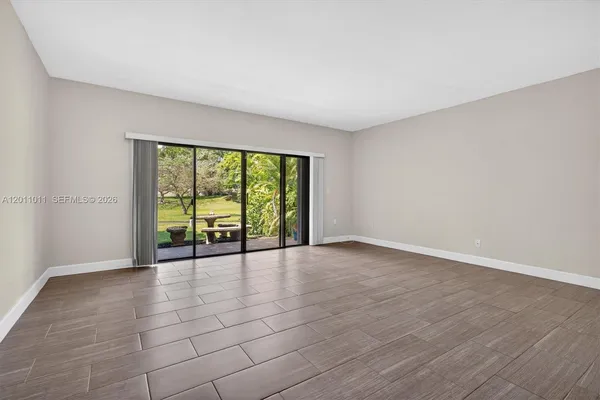 $3,450 | 8855 Southwest 62nd Terrace, Unit 10J, Miami, FL 33173