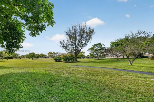 $3,450 | 8855 Southwest 62nd Terrace, Unit 10J, Miami, FL 33173