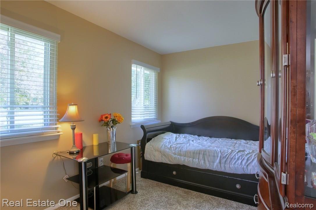41727 Utica Road Sterling Heights, MI 48313 - Photo 16 of 21 Library.jpg