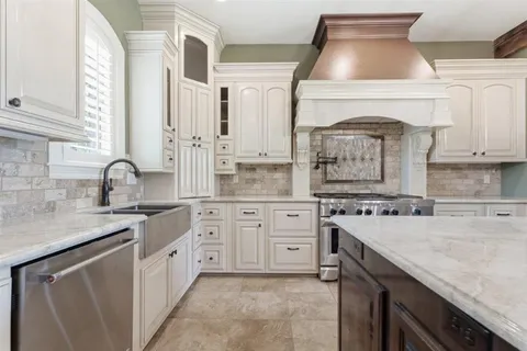 $575,500 | 438 Cassidy Drive, Jennings, LA 70546