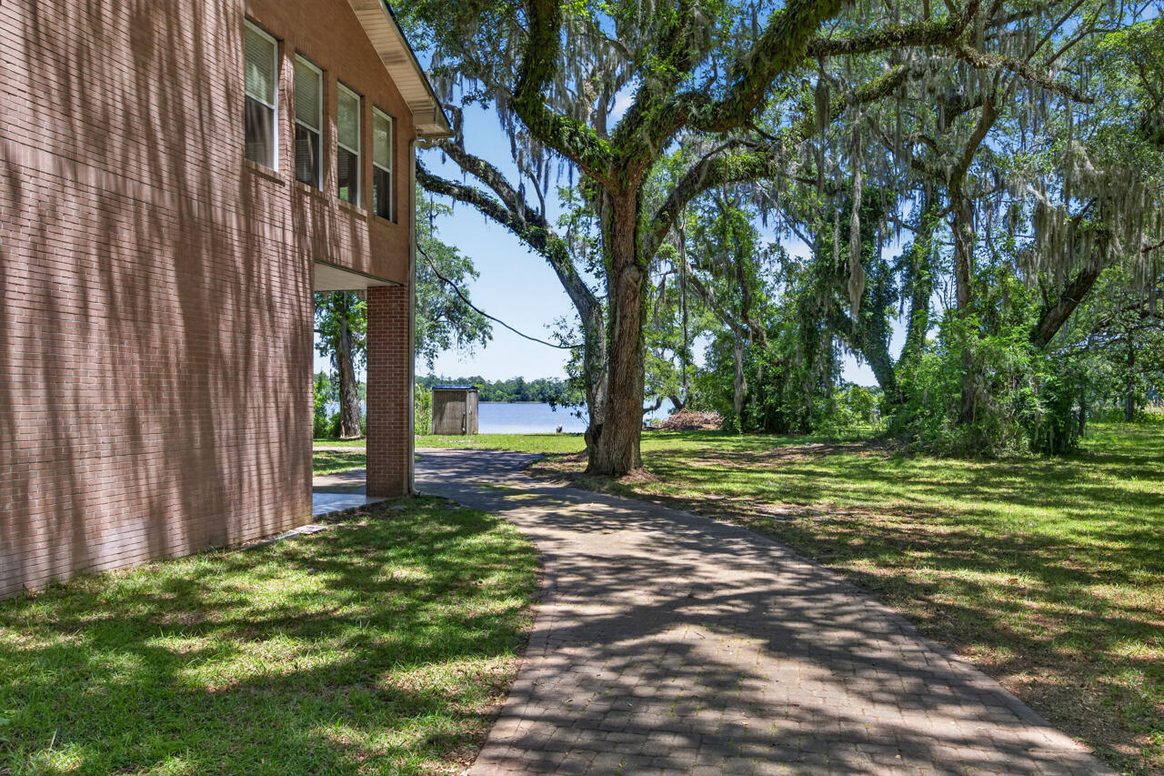7348 Highway 20 Freeport, FL 32439 - Photo 13 of 49 5-U3A4030